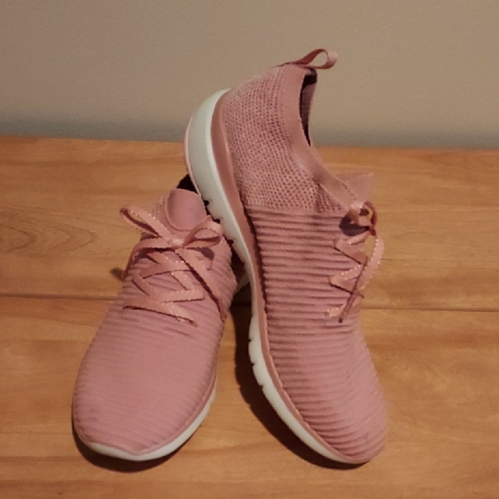 Women's Pink Skechers Sneakers